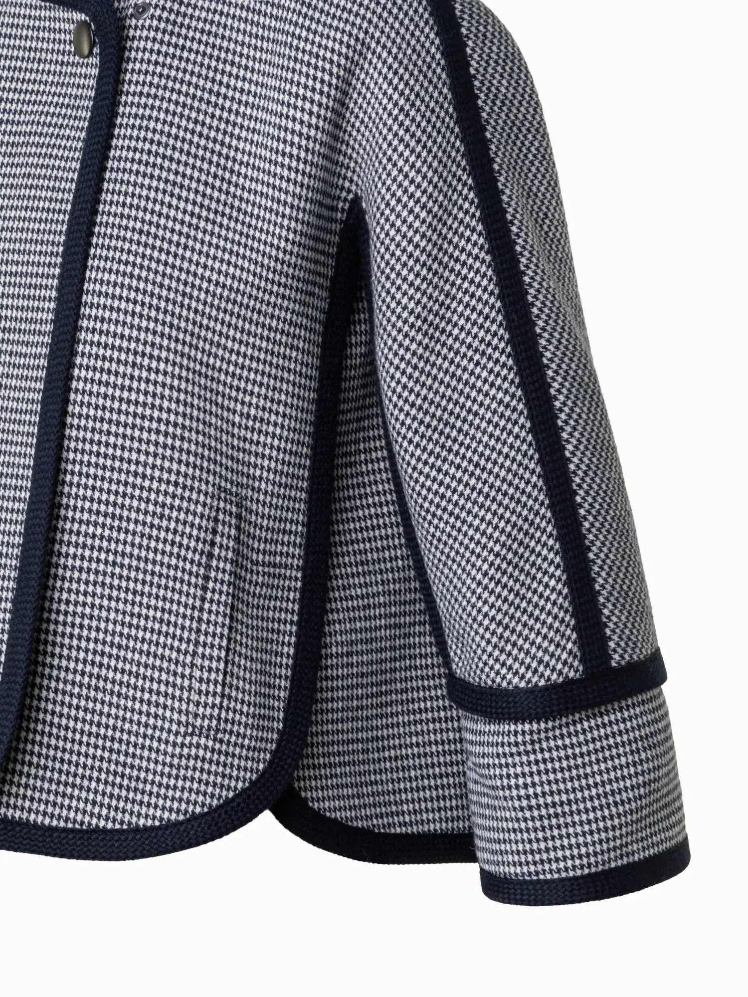 Akris Punto - Cream/ Navy Jacket