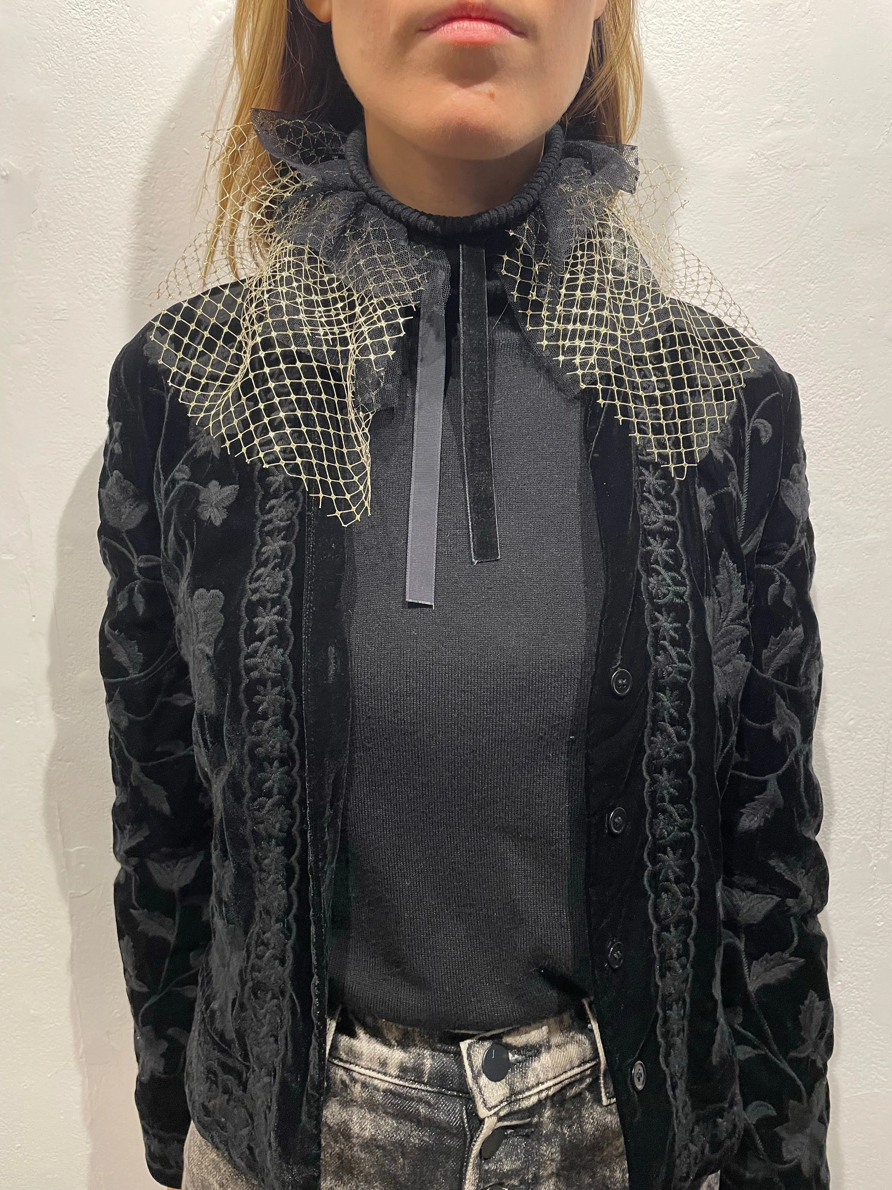 Ann Ruffle Collar