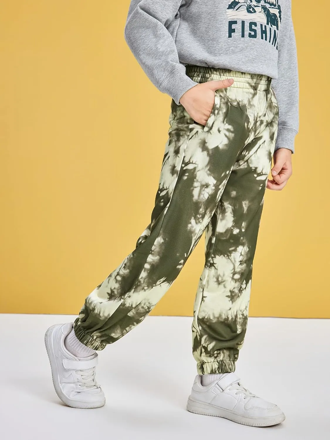 Haloumoning Boys Tie Dye Pants Kids Athletic Sweatpants Sports Joggers with Pockets 5-14 Years